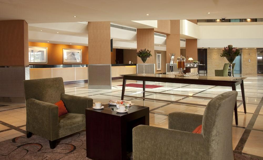 Southern Sun Or Tambo International Airport Kempton Park Exterior photo Reception area